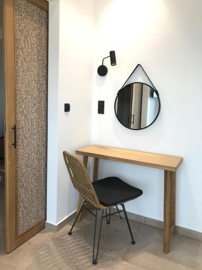 Blue Sea Suites Цуцурос Экстерьер фото